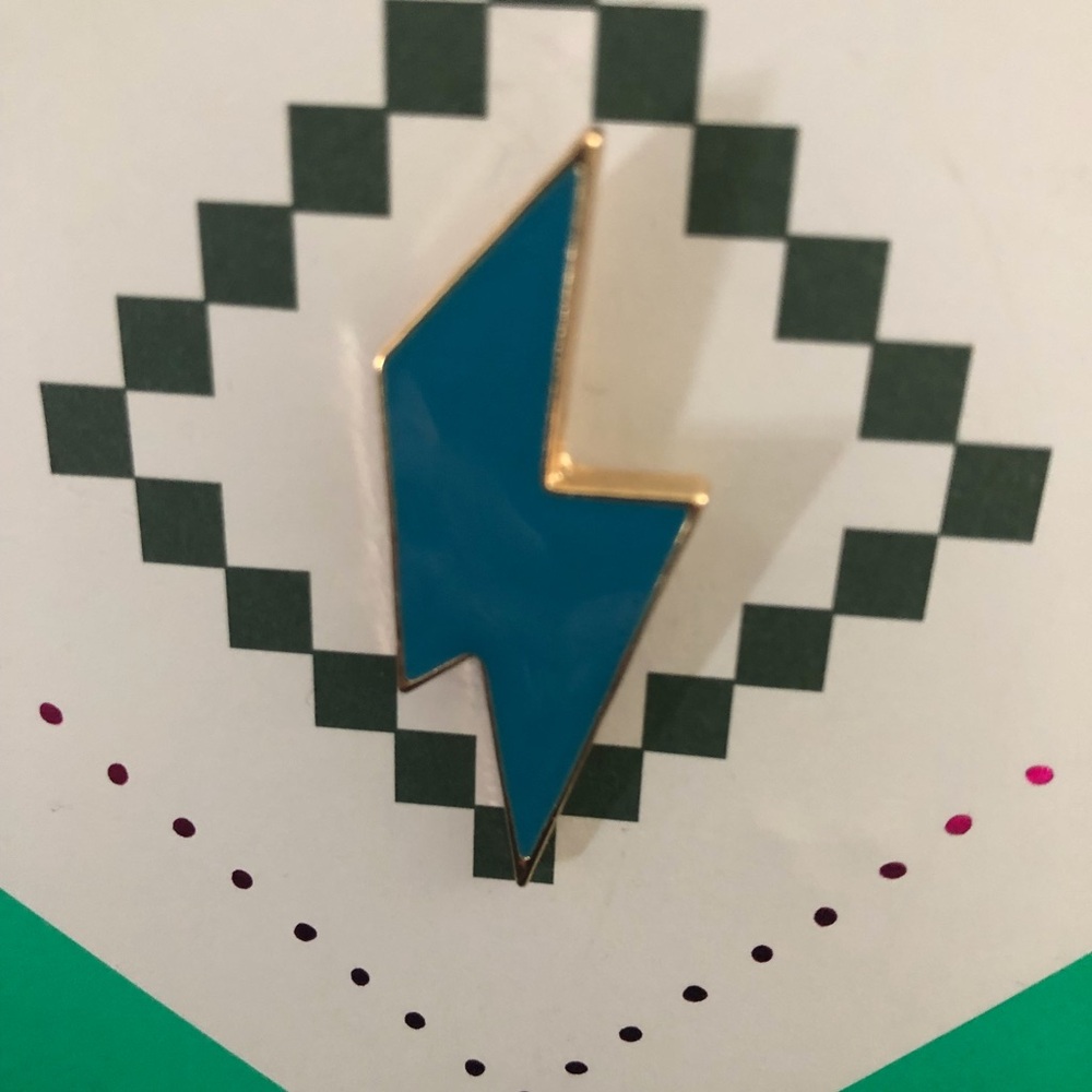 BP Pin For Beanie Unisex - Picture 2 of 4